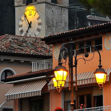 Albergo Meuble Olivi Toscolano-Maderno Kültér fotó
