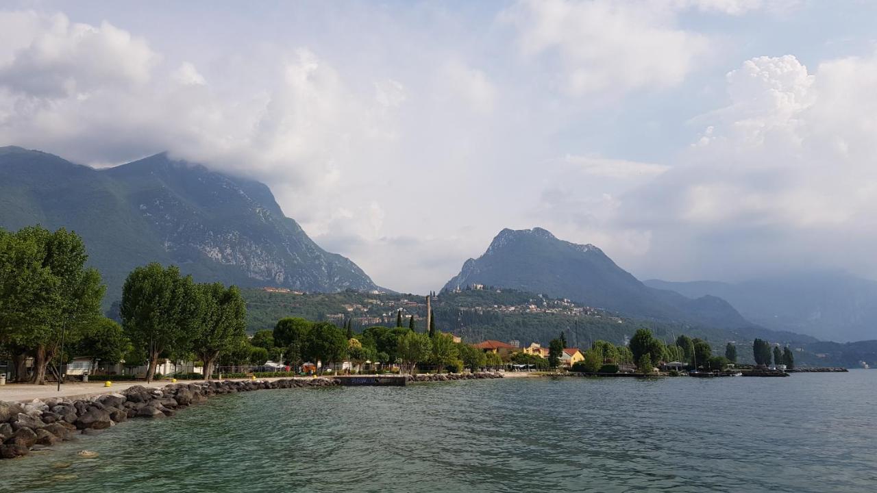 Albergo Meuble Olivi Toscolano-Maderno Kültér fotó
