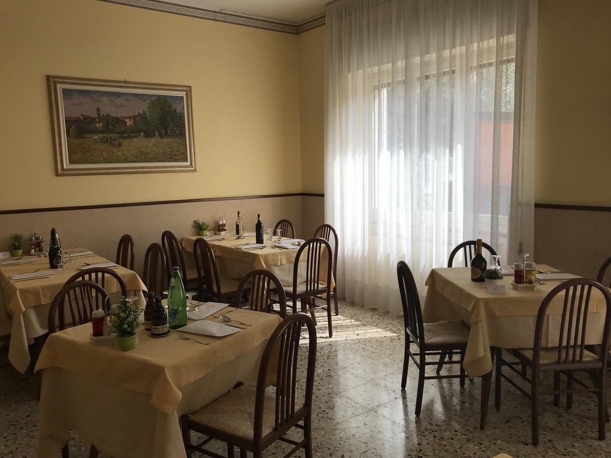 Albergo Meuble Olivi Toscolano-Maderno Kültér fotó